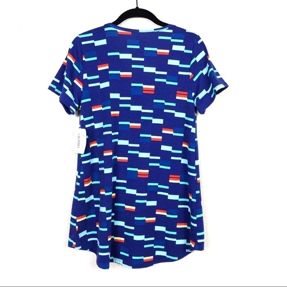NWT LuLaRoe Blue Geometric Short Sleeve Classic T - Picture 5 of 10